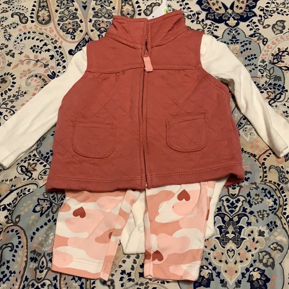Bundle of new baby girl clothing - Picture 5 of 6